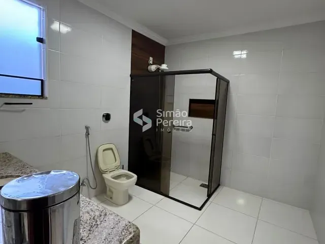 Casa 3 quartos e 5 banheiros, à venda, no bairro Esplanada em Juiz de Fora
