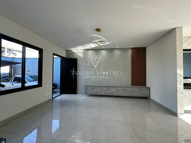 Casa com 217m² 3 quartos e 3 banheiros, à venda, no bairro Villa Di Cesar em Mogi das Cruzes