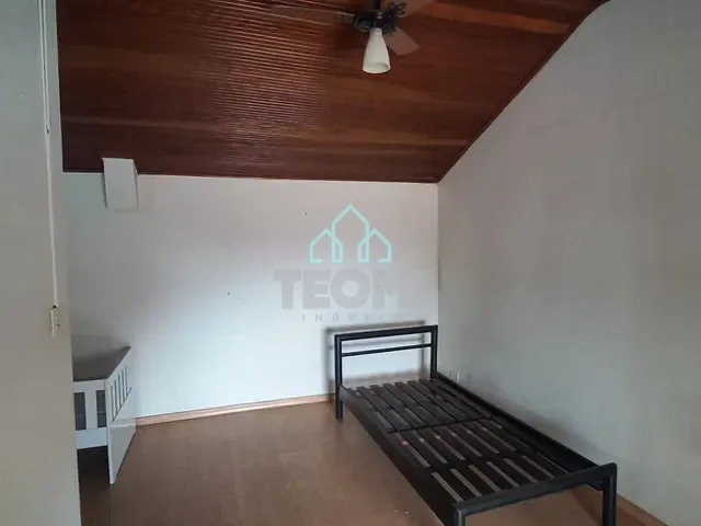 Casa com 180m² 3 quartos e 2 banheiros, à venda, no bairro Cidade Jardim em Taubaté