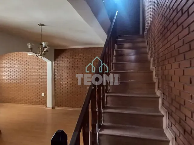Casa com 180m² 3 quartos e 2 banheiros, à venda, no bairro Cidade Jardim em Taubaté