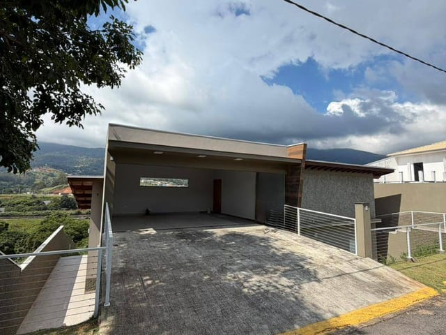 Casa com 1500m² 3 quartos e 2 banheiros, à venda, no bairro Ponte Nova em Extrema