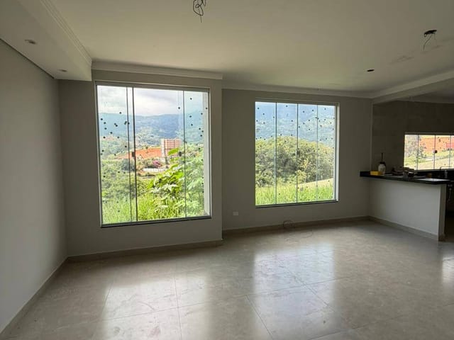 Casa com 1500m² 3 quartos e 2 banheiros, à venda, no bairro Ponte Nova em Extrema