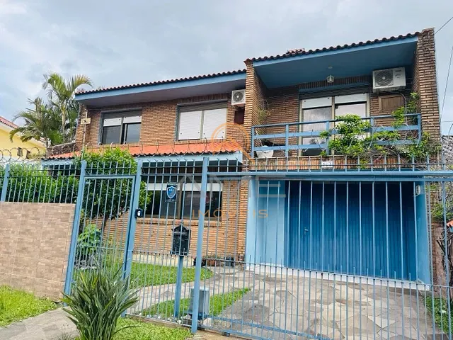 Casa com 432m² 3 quartos e 5 banheiros, à venda, no bairro Centro em Pelotas