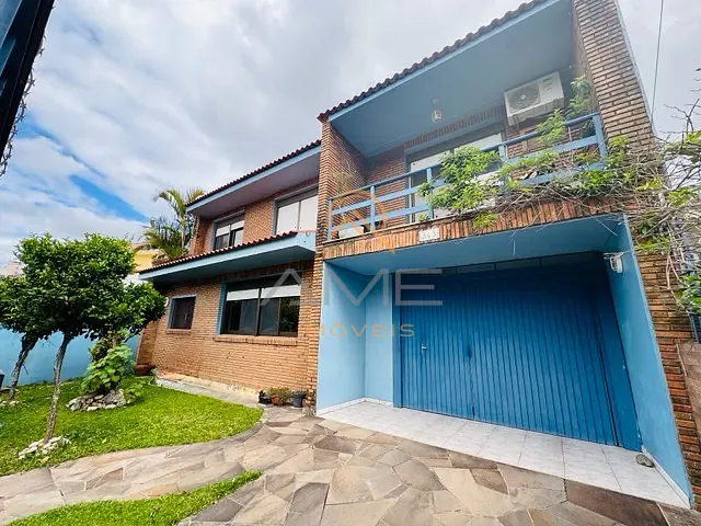 Casa com 432m² 3 quartos e 5 banheiros, à venda, no bairro Centro em Pelotas