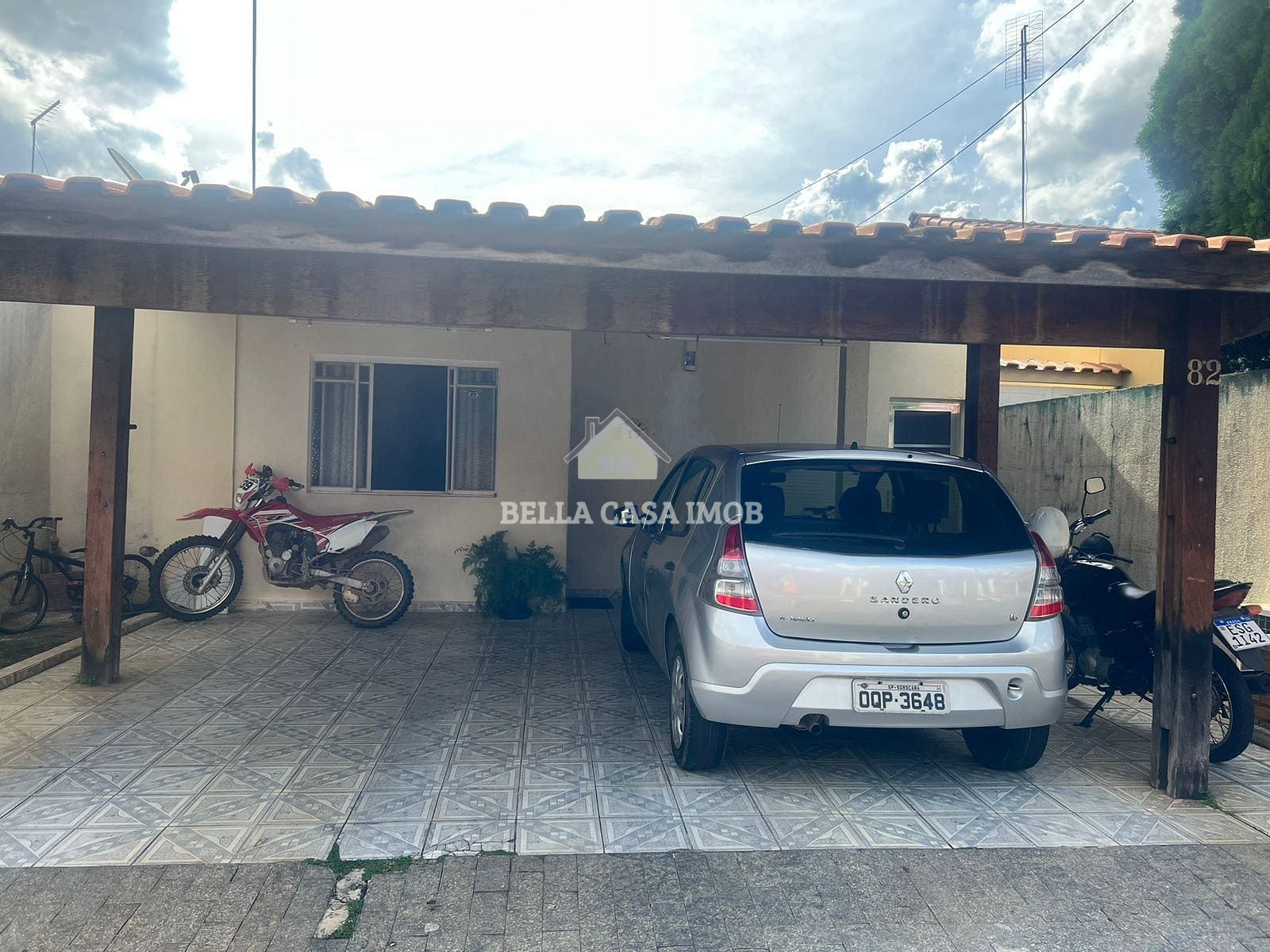 Casa à venda com 3 quartos, 128m² - Foto 2