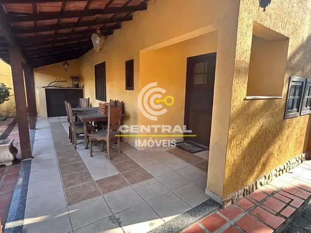 Casa 3 quartos e 4 banheiros, à venda, no bairro Rio Várzea em Itaboraí