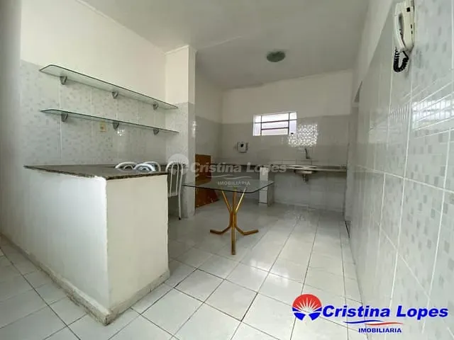 Casa com 228m² 4 quartos e 1 banheiro, à venda, no bairro Centro em Teresina