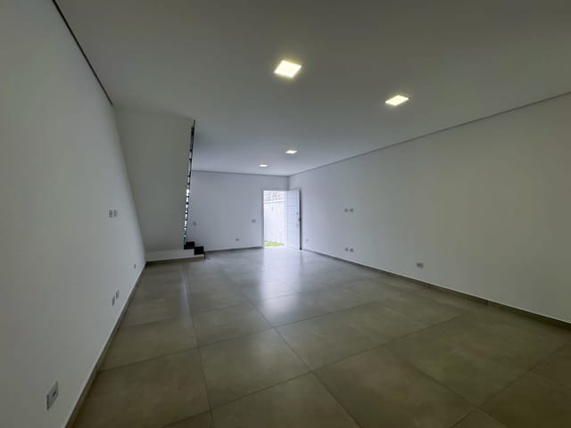 Casa com 140m² 3 quartos e 3 banheiros, à venda, no bairro Vila Santana em Mogi das Cruzes