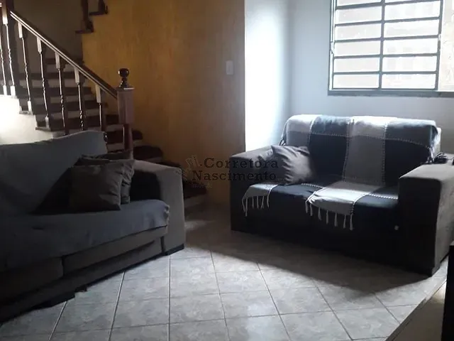 Casa com 200m² 4 quartos e 1 banheiro, à venda, no bairro Parque dos Príncipes em Jacareí