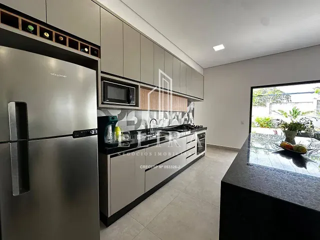 Casa com 490m² 3 quartos e 3 banheiros, à venda, no bairro Parque Fortaleza em Nova Odessa