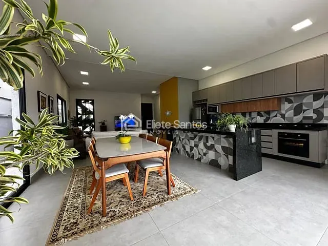 Casa com 490m² 3 quartos e 3 banheiros, à venda, no bairro Parque Fortaleza em Nova Odessa