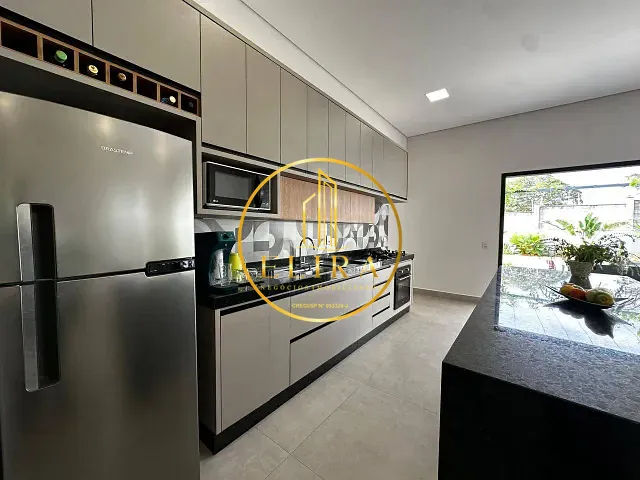 Casa com 490m² 3 quartos e 3 banheiros, à venda, no bairro Parque Fortaleza em Nova Odessa
