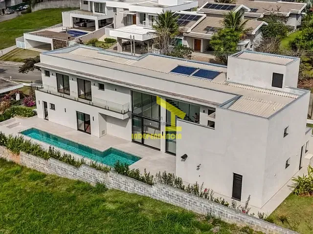 Casa com 982m² 4 quartos e 4 banheiros, à venda ou para alugar, no bairro Bairro Itapema em Itatiba