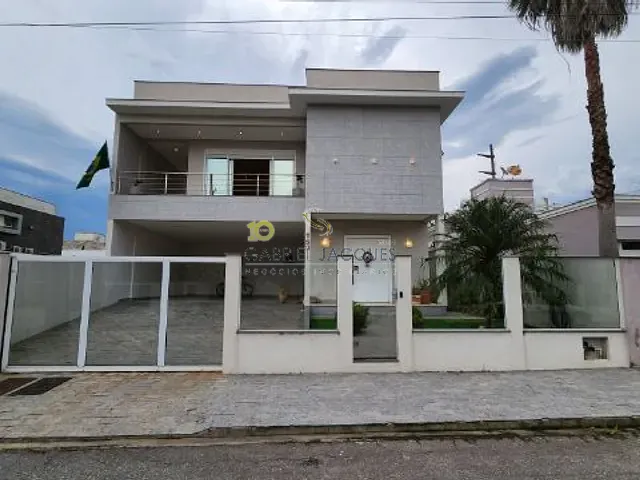 Casa com 360m² 3 quartos e 4 banheiros, à venda, no bairro Pedra Branca em Palhoça