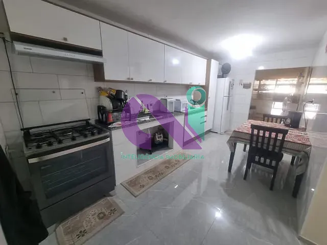 Casa com 133m² 4 quartos e 3 banheiros, à venda, no bairro Quitaúna em Osasco