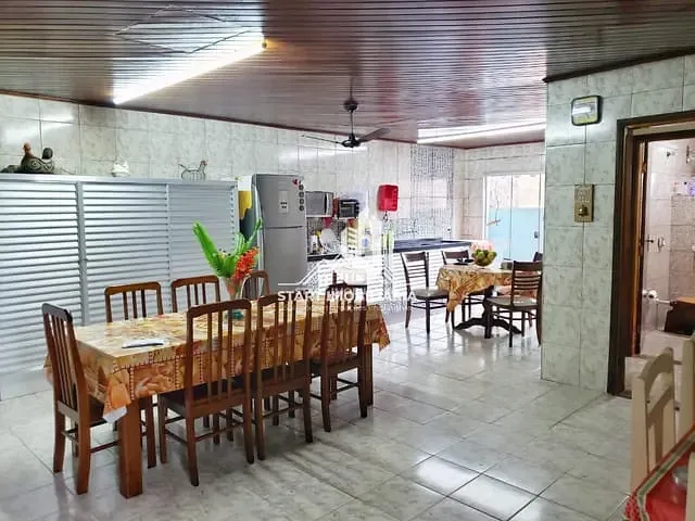 Casa com 200m² 3 quartos e 2 banheiros, à venda, no bairro Michel Neme em Pederneiras