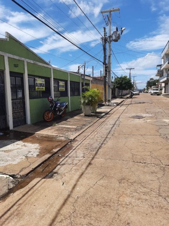 Casa à venda e aluguel com 5 quartos, 10m² - Foto 3