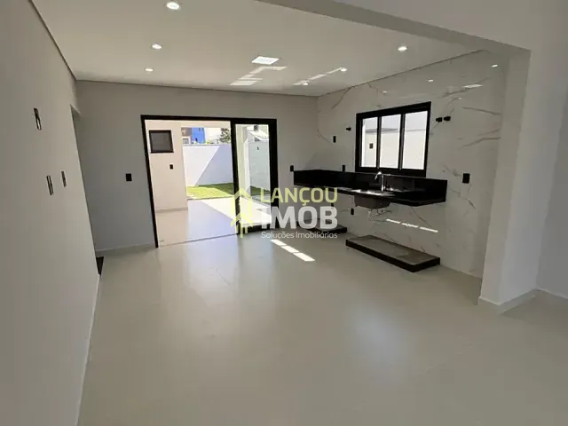 Casa com 300m² 3 quartos e 4 banheiros, à venda, no bairro São Venâncio em Itupeva