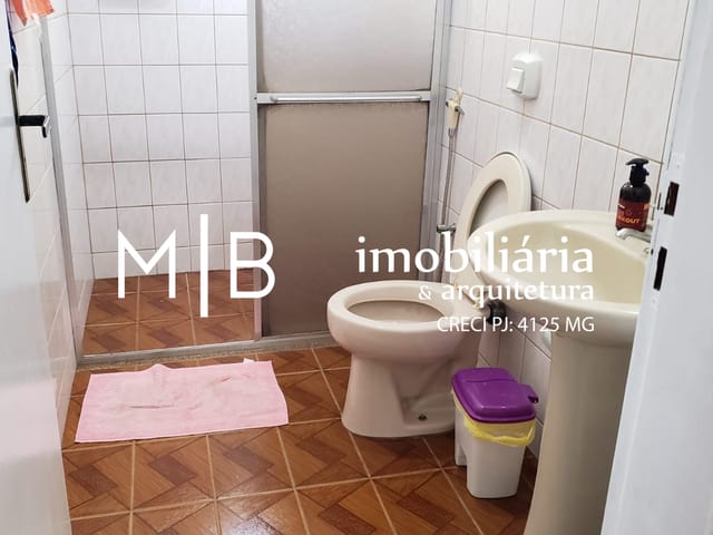 Casa 4 quartos e 2 banheiros, à venda, no bairro JARDIM BANDEIRANTES II em CATAGUASES