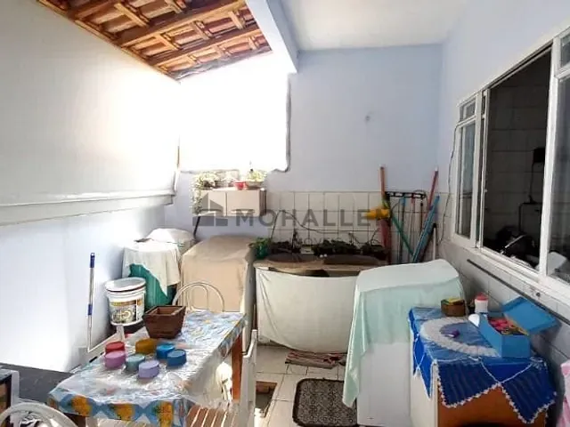 Casa com 220m² 4 quartos e 2 banheiros, à venda, no bairro Jardim Bernadete em Itajubá
