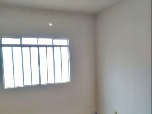 Casa com 300m² 3 quartos e 2 banheiros, à venda, no bairro Centro em Cambé