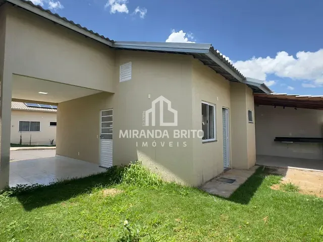Casa 2 quartos e 3 banheiros, à venda, no bairro Independência - 1º Complemento Setor das Mansões em Aparecida de Goiânia