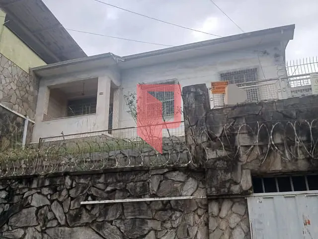 Casa 3 quartos e 1 banheiro, à venda, no bairro Caiçaras em Belo Horizonte