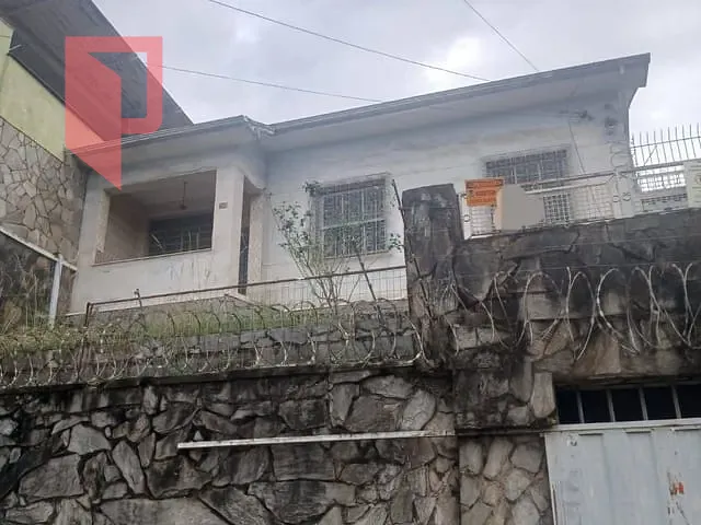 Casa 3 quartos e 1 banheiro, à venda, no bairro Caiçaras em Belo Horizonte