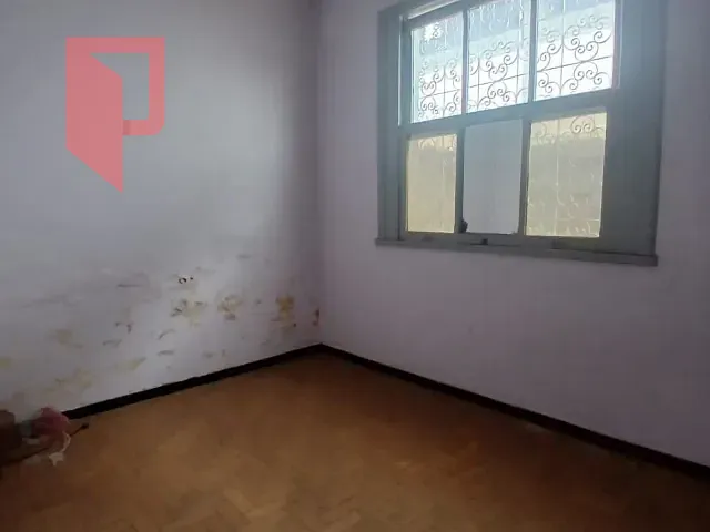 Casa 3 quartos e 1 banheiro, à venda, no bairro Caiçaras em Belo Horizonte
