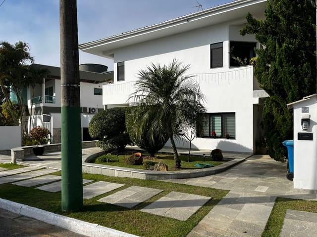 Casa com 431m² 4 quartos e 5 banheiros, à venda, no bairro Urbanova em São José dos Campos
