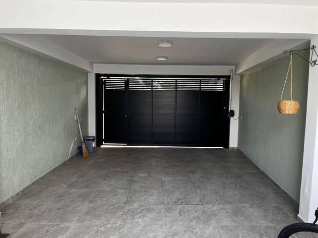 Casa com 431m² 4 quartos e 5 banheiros, à venda, no bairro Urbanova em São José dos Campos
