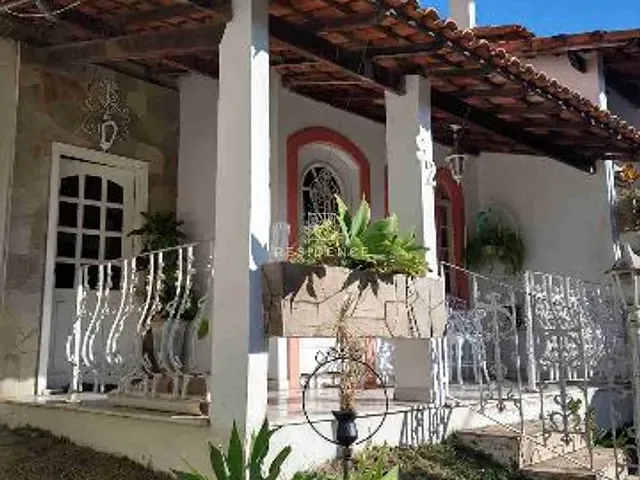 Casa 4 quartos e 3 banheiros, à venda, no bairro Jardim Belvedere em Volta Redonda
