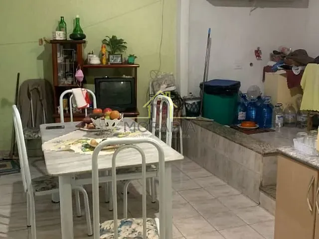 Casa com 183m² 3 quartos e 2 banheiros, à venda, no bairro Centro em Guaxupé
