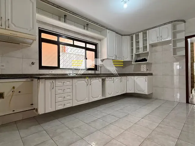 Casa 3 quartos e 5 banheiros, para alugar, no bairro Jardim Textil em São Paulo