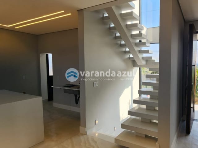 Casa com 300m² 3 quartos e 4 banheiros, à venda, no bairro Cézar de Souza em Mogi das Cruzes