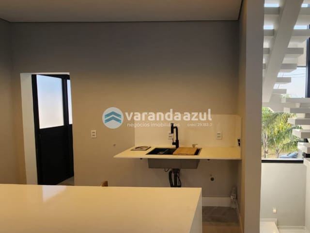 Casa com 300m² 3 quartos e 4 banheiros, à venda, no bairro Cézar de Souza em Mogi das Cruzes