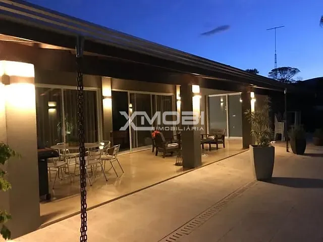 Casa com 5000m² 4 quartos e 4 banheiros, à venda, no bairro Chácara Malota em Jundiaí