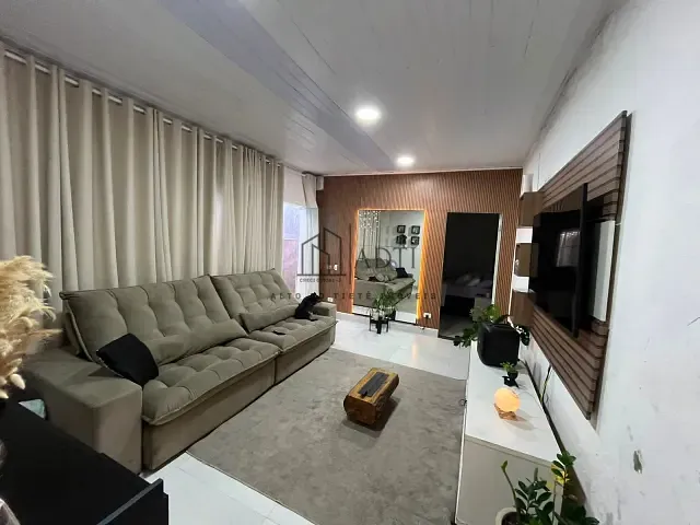 Casa com 125m² 2 quartos e 1 banheiro, à venda, no bairro Jardim Cambuci em Mogi das Cruzes