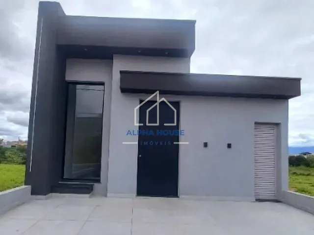 Casa com 175m² 3 quartos e 2 banheiros, à venda, no bairro Loteamento Industrial Água Preta em Pindamonhangaba