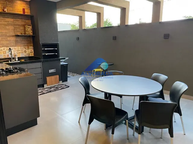 Casa com 200m² 3 quartos e 3 banheiros, à venda, no bairro Jardim Jacinto em Jacareí