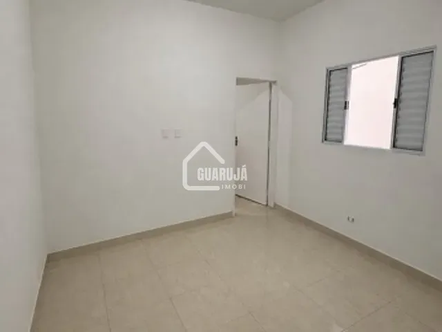 Casa 3 quartos e 2 banheiros, à venda, no bairro Jardim Monteiro da Cruz (Vicente de Carvalho) em Guarujá