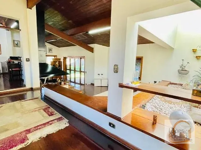 Casa com 1200m² 3 quartos e 1 banheiro, à venda ou para alugar, no bairro Vila Gardênia em Atibaia