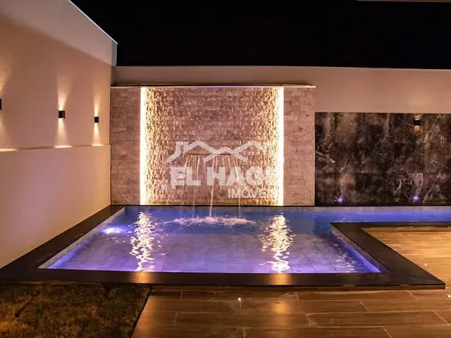 Casa com 465m² 3 quartos e 5 banheiros, à venda, no bairro Ribeirão do Lipa em Cuiabá