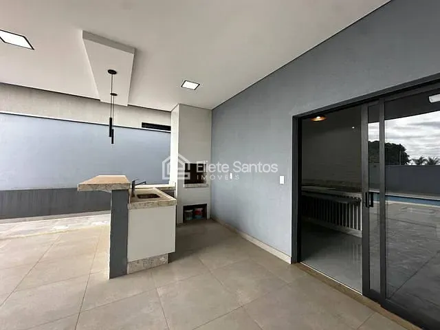 Casa com 451m² 3 quartos e 4 banheiros, à venda, no bairro Loteamento Residencial Jardim Villagio em Americana