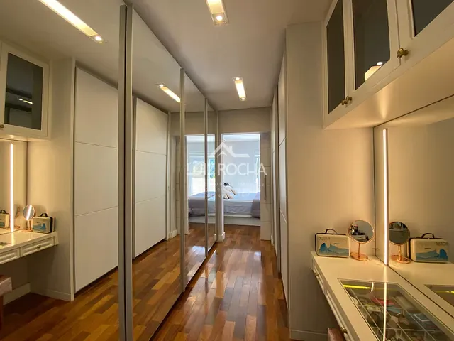 Casa com 560m² 4 quartos e 7 banheiros, à venda, no bairro Jardim do Golf I em Jandira