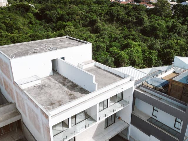 Casa com 340m² 3 quartos e 4 banheiros, à venda, no bairro Morada de Laranjeiras em Serra