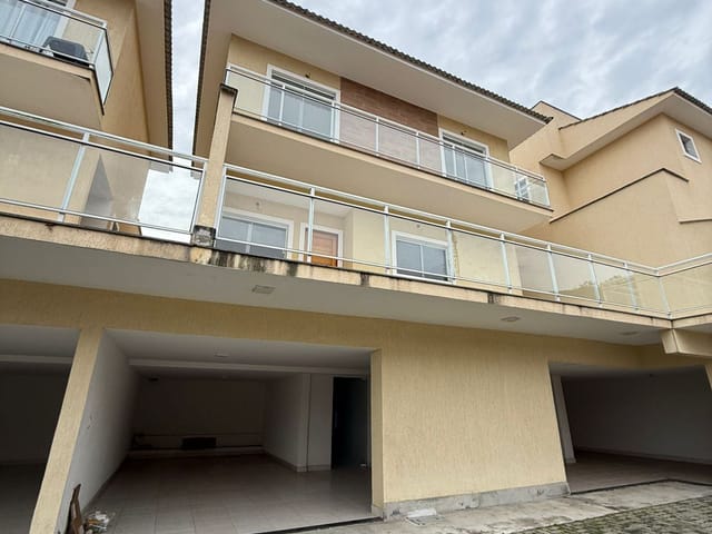 Casa com 158m² 3 quartos e 3 banheiros, para alugar, no bairro Barroco (Itaipuaçu) em Maricá