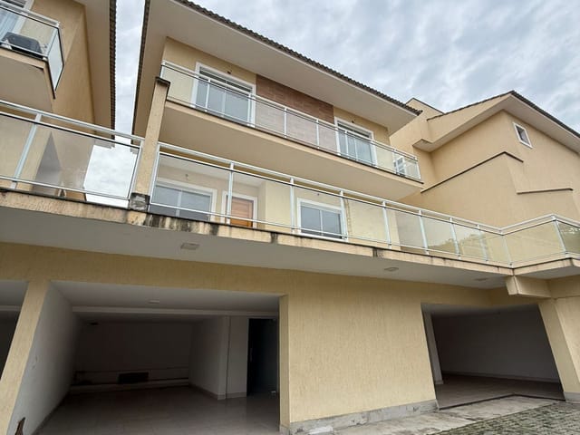 Casa com 158m² 3 quartos e 3 banheiros, para alugar, no bairro Barroco (Itaipuaçu) em Maricá