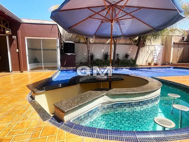 Casa com 516m² 3 quartos e 2 banheiros, à venda, no bairro Jardim Anhangüera em Ribeirão Preto