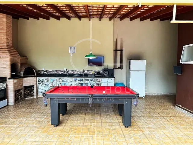 Casa com 516m² 3 quartos e 2 banheiros, à venda, no bairro Jardim Anhangüera em Ribeirão Preto